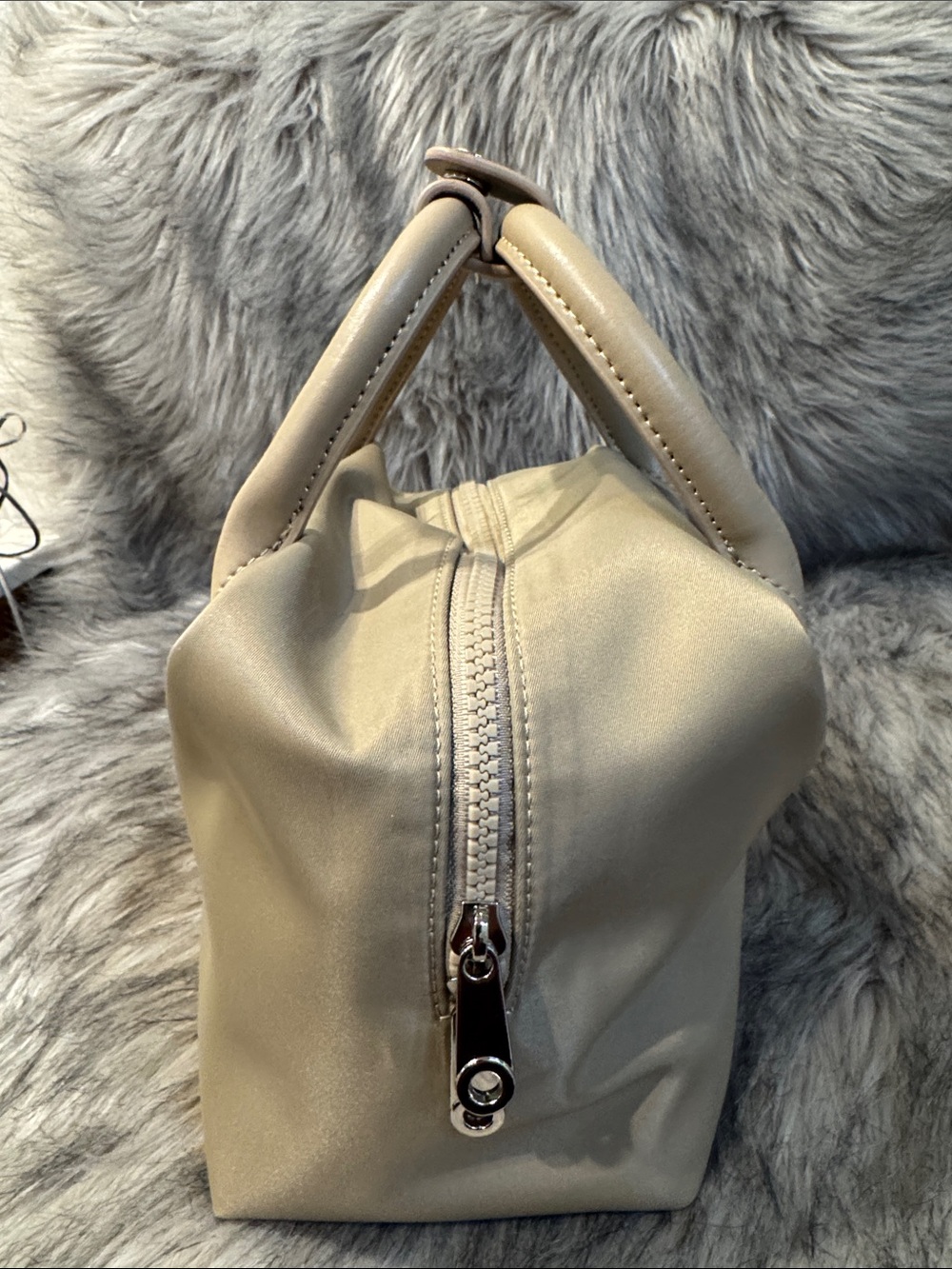 PRICE FIRM Lux & Nyx Women's Beige Twist-Front Top Handle Bag - Picture 5 of 9